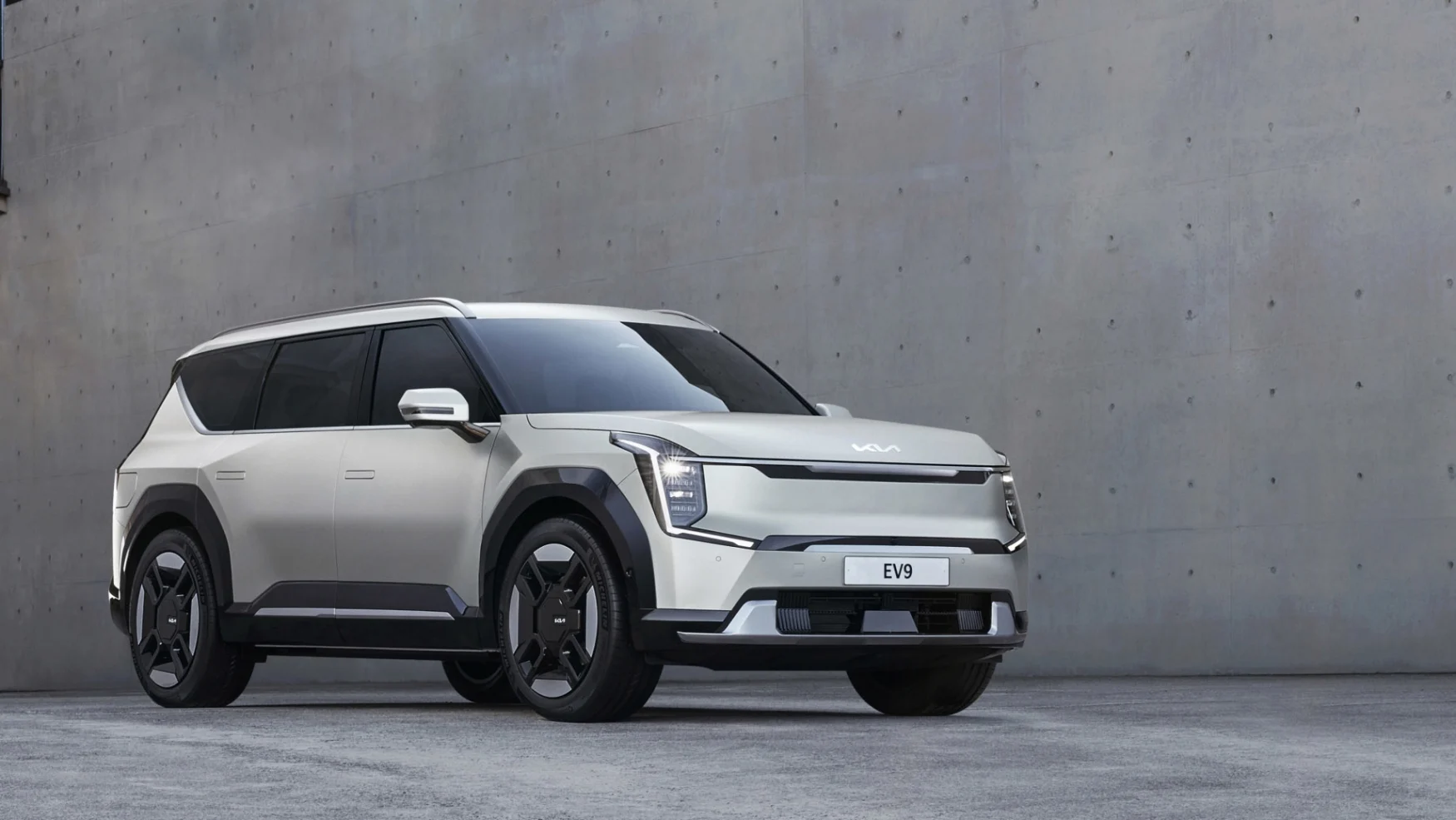 Kia introduces the EV9 electric SUV with three rows of seats