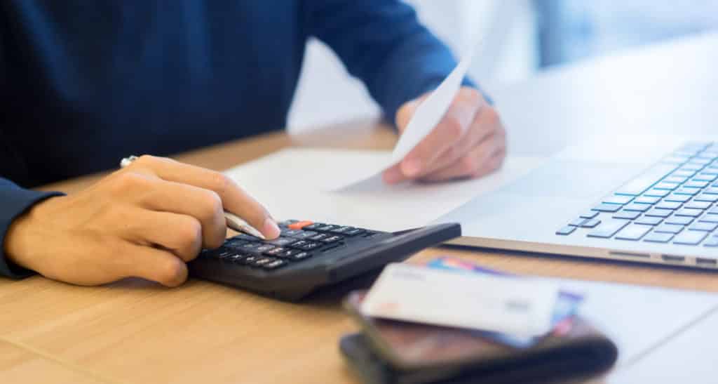 how to calculate interest on a savings account