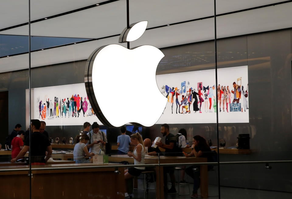 People visit an Apple store in Istanbul, Turkey, August 15, 2018. REUTERS/Murad Sezer