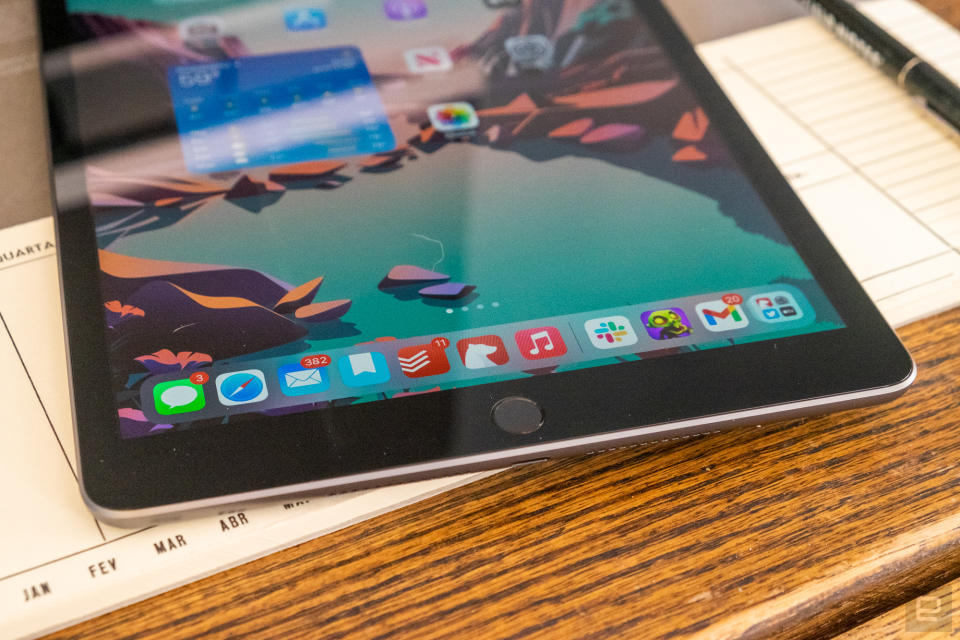 Apple iPad (2021) Review Photos